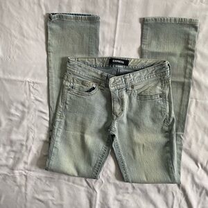 Express Light Wash Barley Boot Low Rise Jeans
